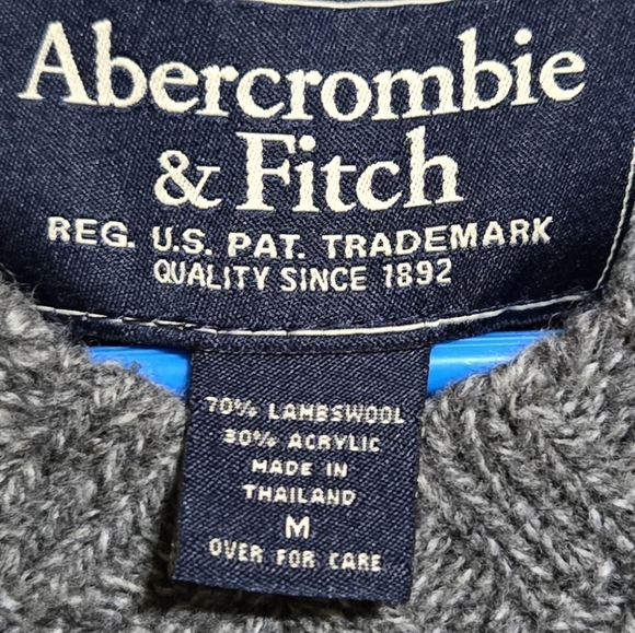 Abercrombie and Fitch Lambswool Sweater Size Men's Medium - Picture 4 of 6